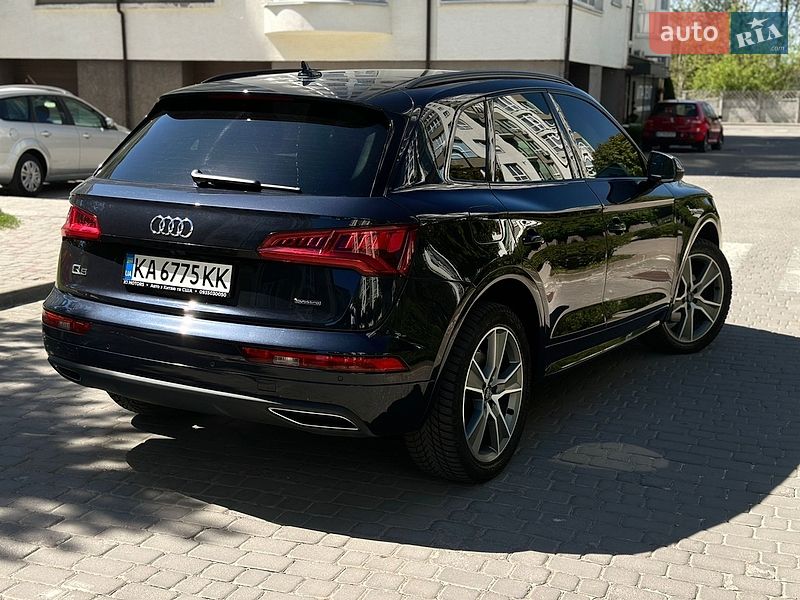 Внедорожник / Кроссовер Audi Q5 2019 в Ивано-Франковске