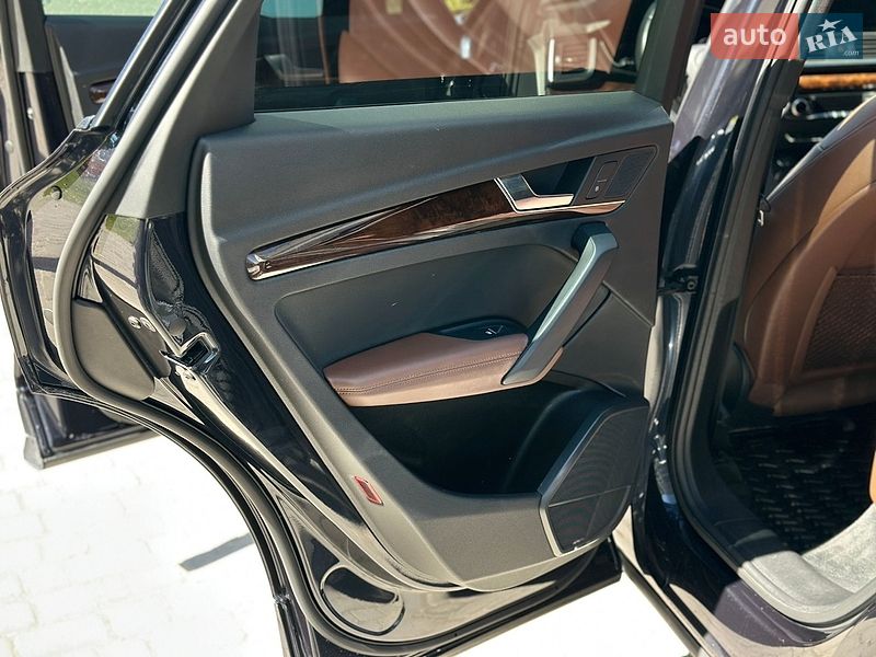 Внедорожник / Кроссовер Audi Q5 2019 в Ивано-Франковске