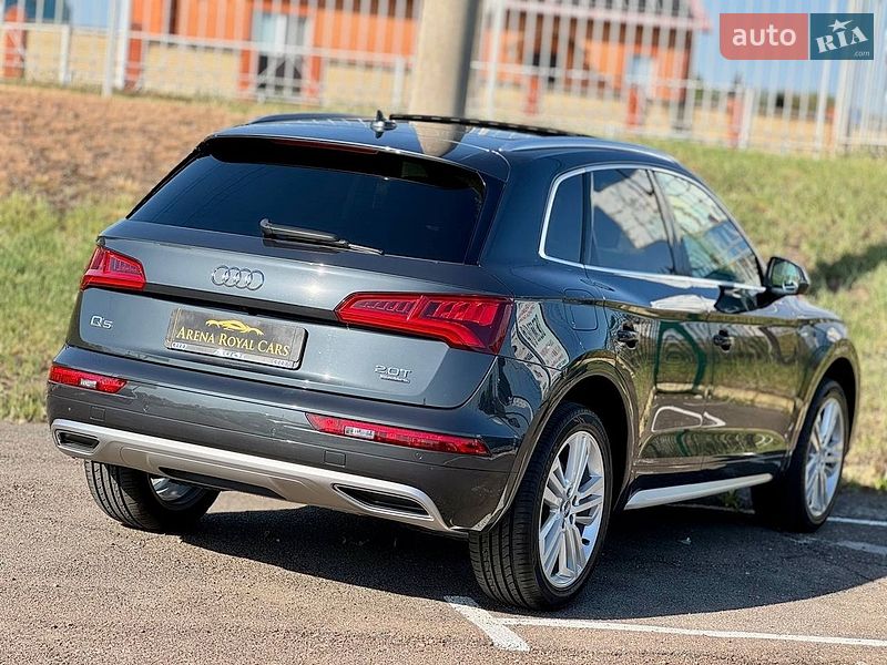 Внедорожник / Кроссовер Audi Q5 2017 в Киеве