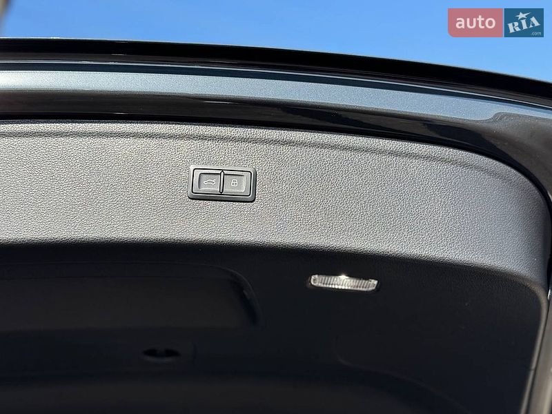 Внедорожник / Кроссовер Audi Q5 2017 в Киеве