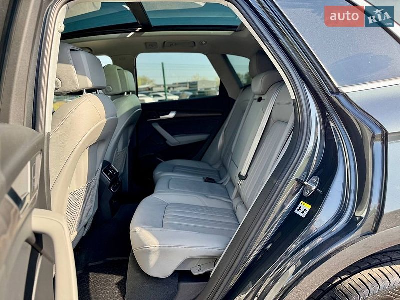 Внедорожник / Кроссовер Audi Q5 2017 в Киеве