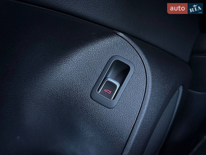 Внедорожник / Кроссовер Audi Q5 2016 в Киеве