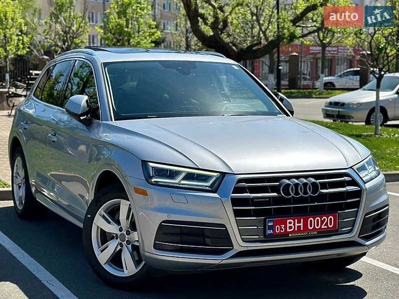 Внедорожник / Кроссовер Audi Q5 2019 в Киеве