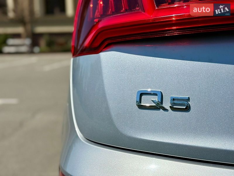 Внедорожник / Кроссовер Audi Q5 2019 в Киеве