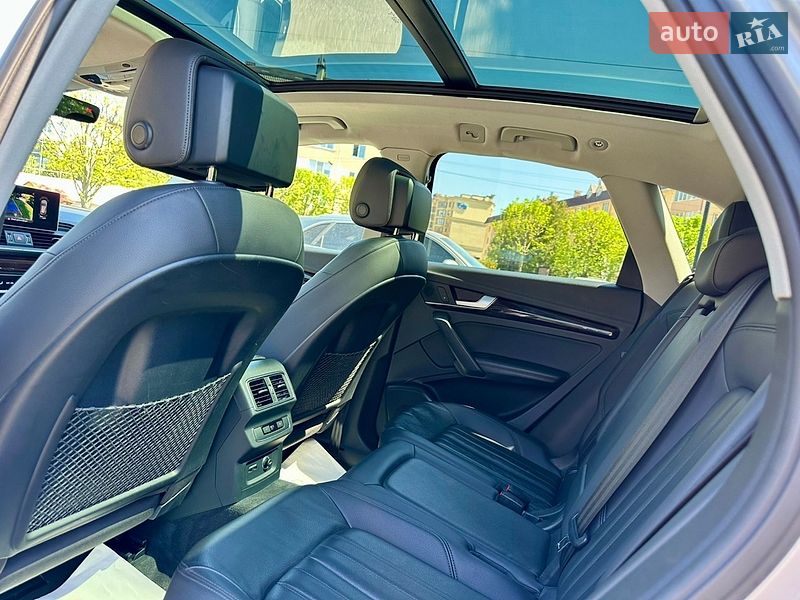 Внедорожник / Кроссовер Audi Q5 2019 в Киеве