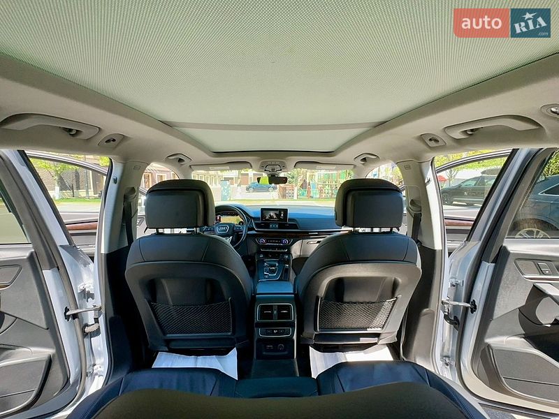 Внедорожник / Кроссовер Audi Q5 2019 в Киеве
