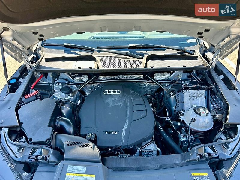 Внедорожник / Кроссовер Audi Q5 2019 в Киеве