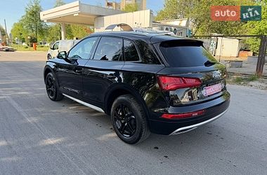 Внедорожник / Кроссовер Audi Q5 2017 в Львове