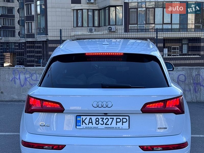 Внедорожник / Кроссовер Audi Q5 2019 в Киеве