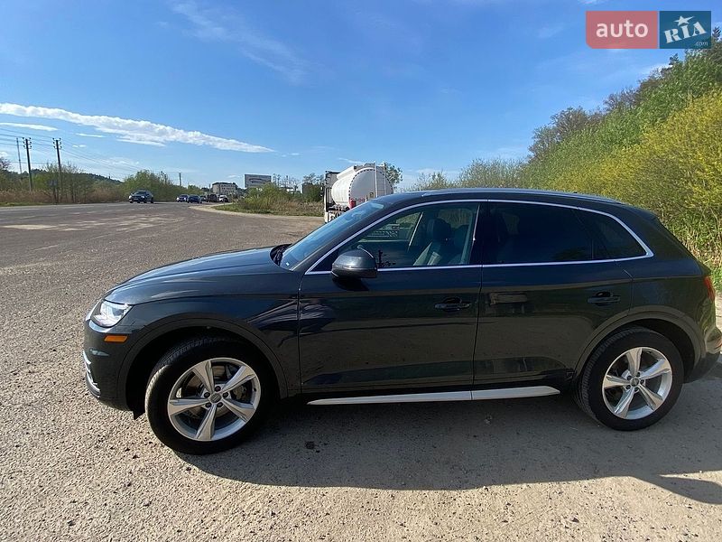 Внедорожник / Кроссовер Audi Q5 2019 в Львове