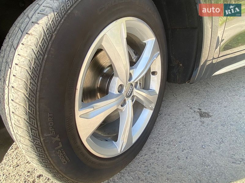 Внедорожник / Кроссовер Audi Q5 2019 в Львове