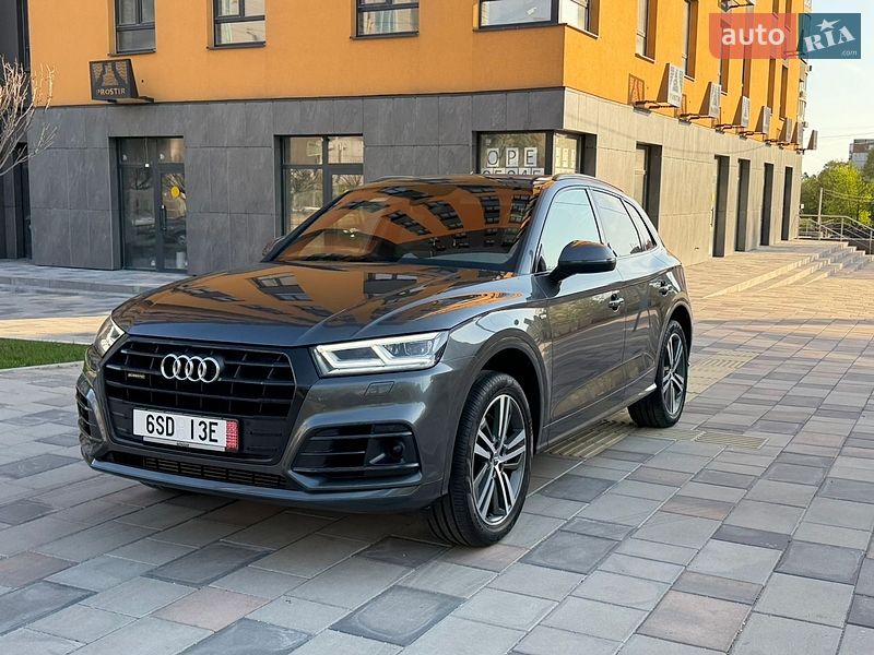Внедорожник / Кроссовер Audi Q5 2019 в Днепре