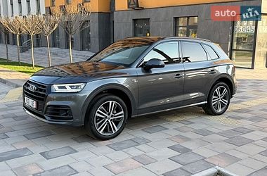 Внедорожник / Кроссовер Audi Q5 2019 в Днепре