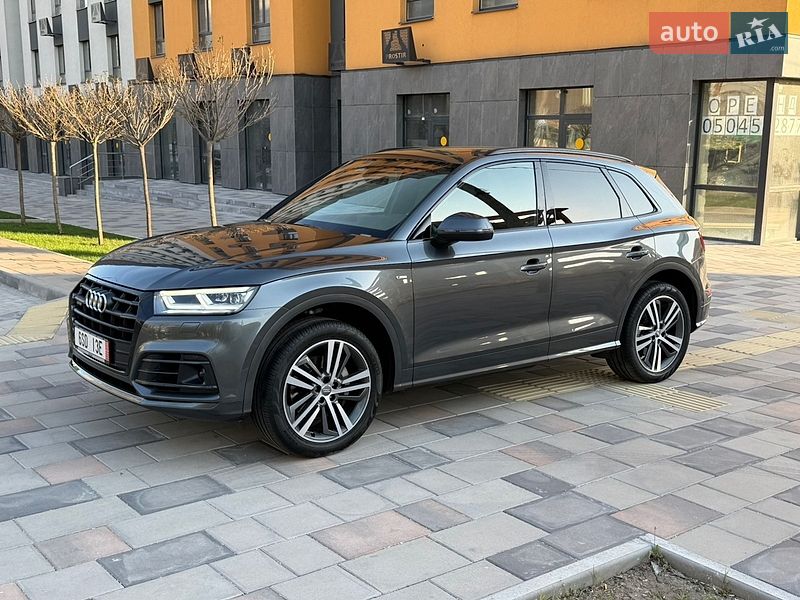 Внедорожник / Кроссовер Audi Q5 2019 в Днепре