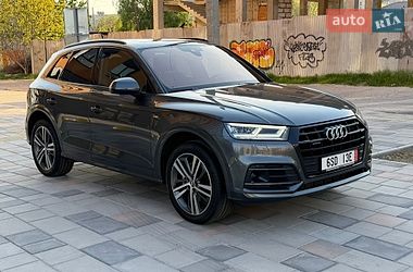 Внедорожник / Кроссовер Audi Q5 2019 в Днепре
