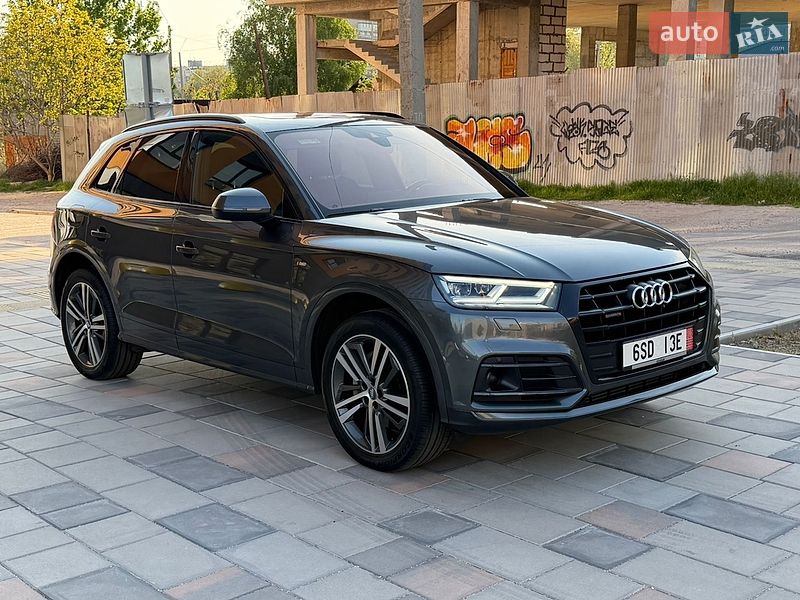 Внедорожник / Кроссовер Audi Q5 2019 в Днепре