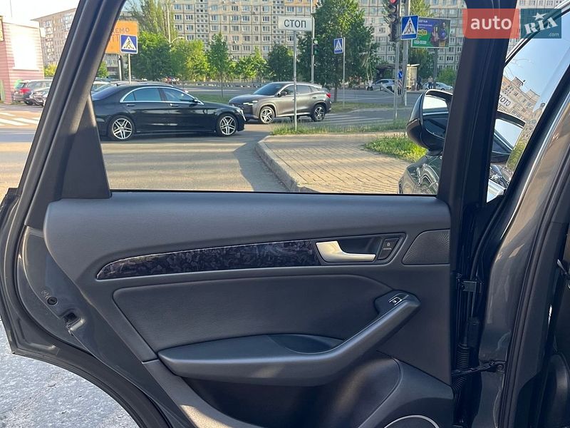 Внедорожник / Кроссовер Audi Q5 2014 в Киеве