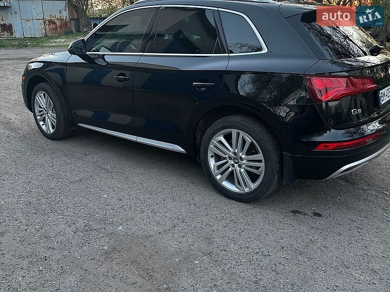 Внедорожник / Кроссовер Audi Q5 2019 в Сумах