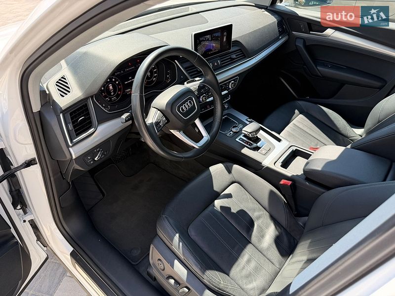Внедорожник / Кроссовер Audi Q5 2018 в Киеве