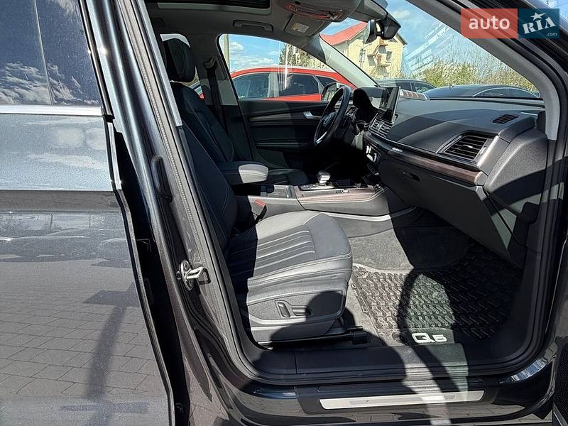 Внедорожник / Кроссовер Audi Q5 2020 в Львове
