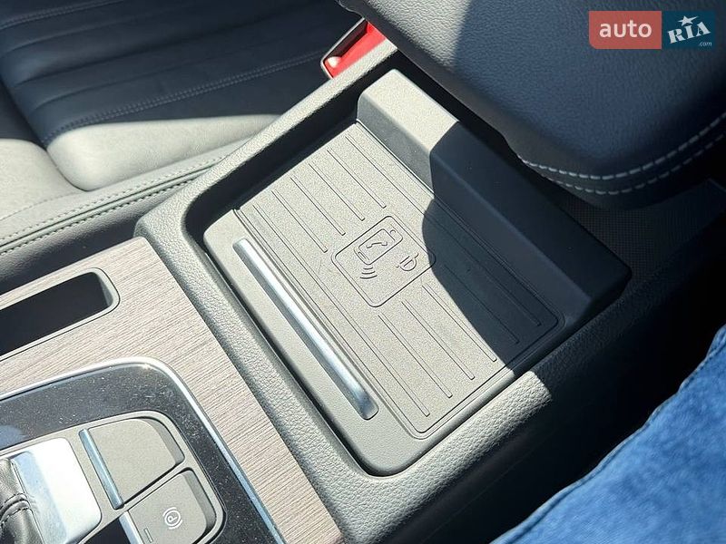 Внедорожник / Кроссовер Audi Q5 2020 в Львове