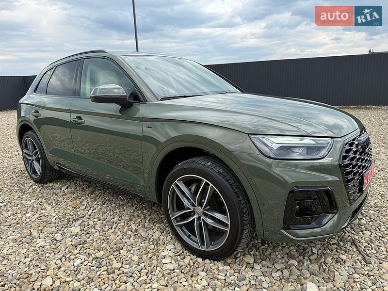 Внедорожник / Кроссовер Audi Q5 2022 в Стрые