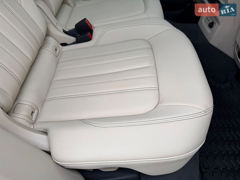 Внедорожник / Кроссовер Audi Q5 2022 в Стрые