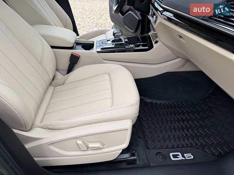 Внедорожник / Кроссовер Audi Q5 2022 в Стрые
