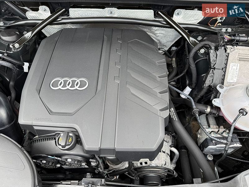 Внедорожник / Кроссовер Audi Q5 2022 в Стрые
