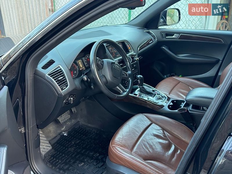 Позашляховик / Кросовер Audi Q5 2011 в Львові