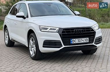 Внедорожник / Кроссовер Audi Q5 2017 в Львове