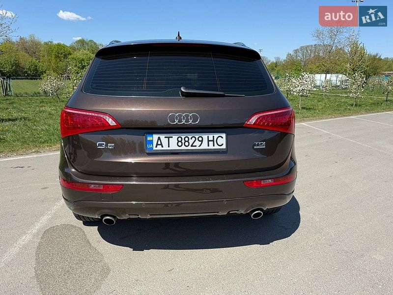 Позашляховик / Кросовер Audi Q5 2011 в Івано-Франківську