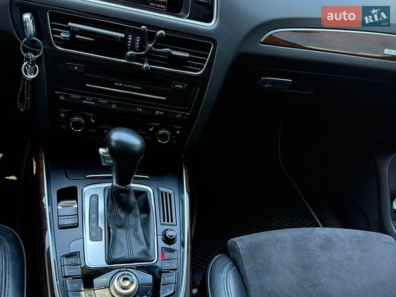 Позашляховик / Кросовер Audi Q5 2011 в Івано-Франківську