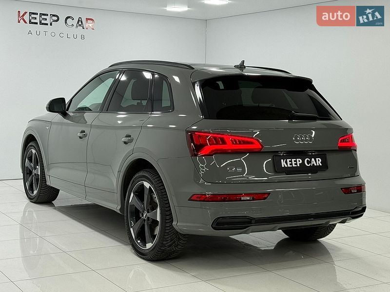 Внедорожник / Кроссовер Audi Q5 2019 в Одессе