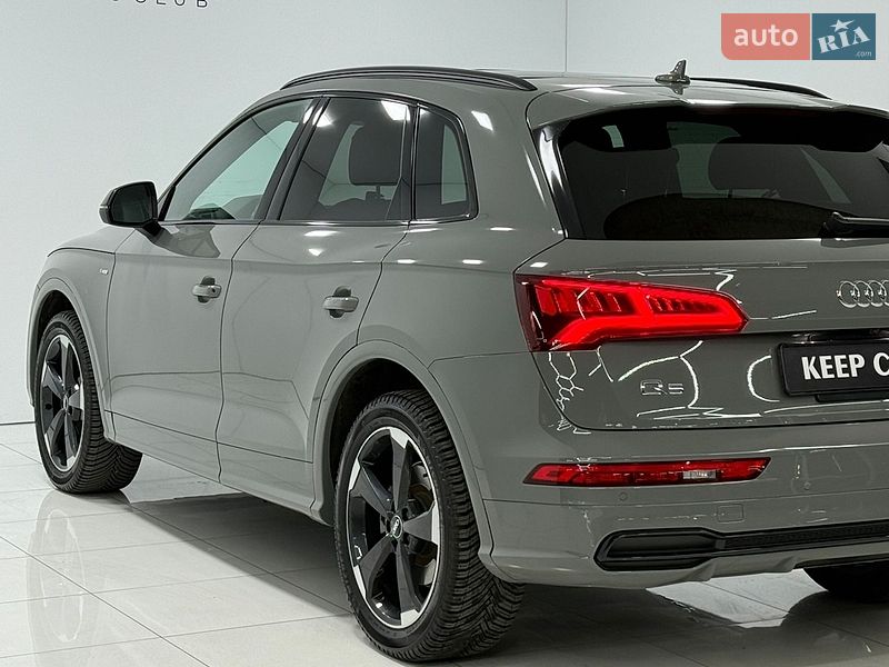 Внедорожник / Кроссовер Audi Q5 2019 в Одессе