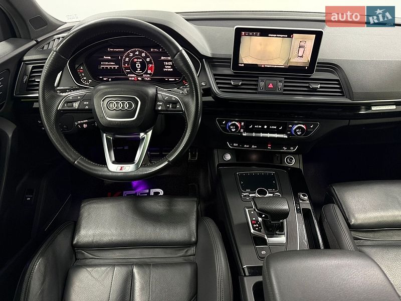 Внедорожник / Кроссовер Audi Q5 2019 в Одессе