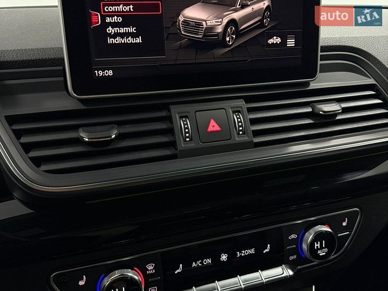 Внедорожник / Кроссовер Audi Q5 2019 в Одессе