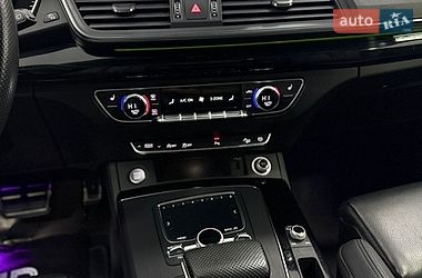 Внедорожник / Кроссовер Audi Q5 2019 в Одессе