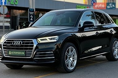 Внедорожник / Кроссовер Audi Q5 2017 в Киеве