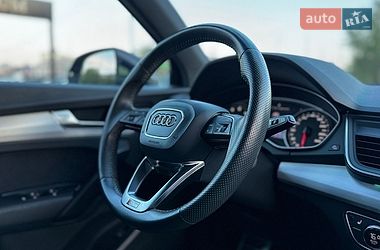 Внедорожник / Кроссовер Audi Q5 2017 в Киеве