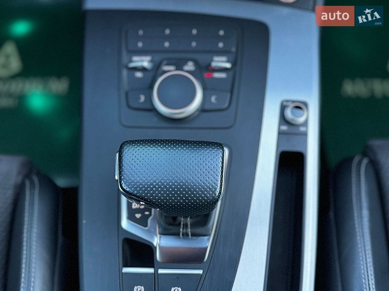Внедорожник / Кроссовер Audi Q5 2017 в Киеве