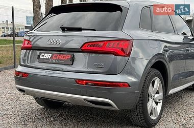 Внедорожник / Кроссовер Audi Q5 2017 в Стрые