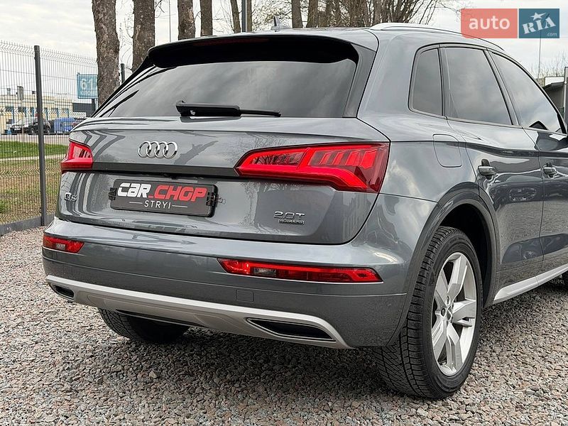 Внедорожник / Кроссовер Audi Q5 2017 в Стрые