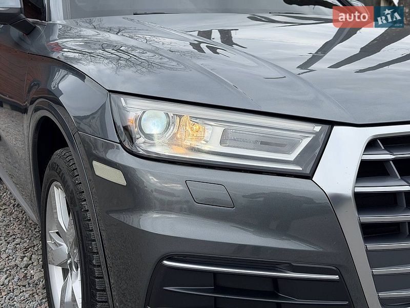 Внедорожник / Кроссовер Audi Q5 2017 в Стрые