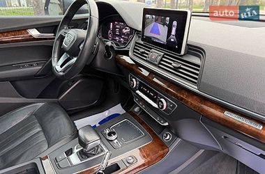 Внедорожник / Кроссовер Audi Q5 2017 в Стрые