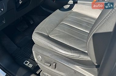 Внедорожник / Кроссовер Audi Q5 2017 в Буче