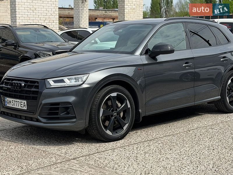 Внедорожник / Кроссовер Audi Q5 2019 в Житомире
