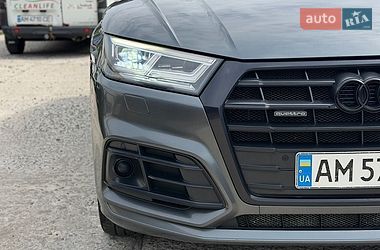 Внедорожник / Кроссовер Audi Q5 2019 в Житомире