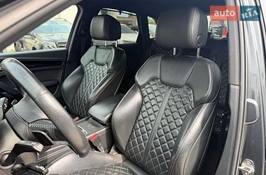 Внедорожник / Кроссовер Audi Q5 2019 в Житомире