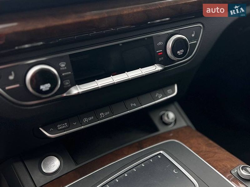 Внедорожник / Кроссовер Audi Q5 2019 в Тернополе